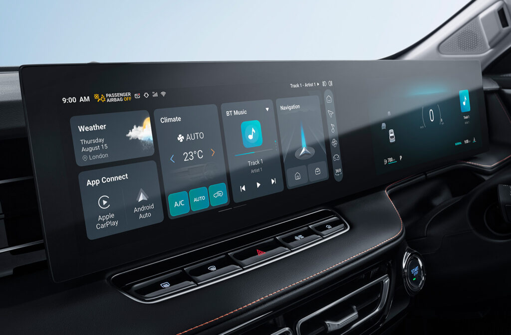 mg hs enhanced infotainment.jpg