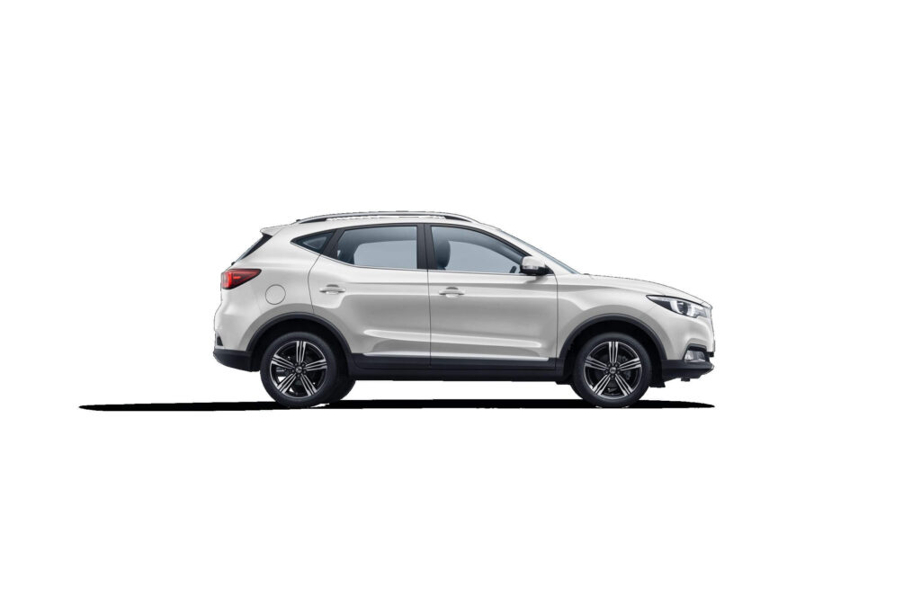 mg zs lux white.jpg